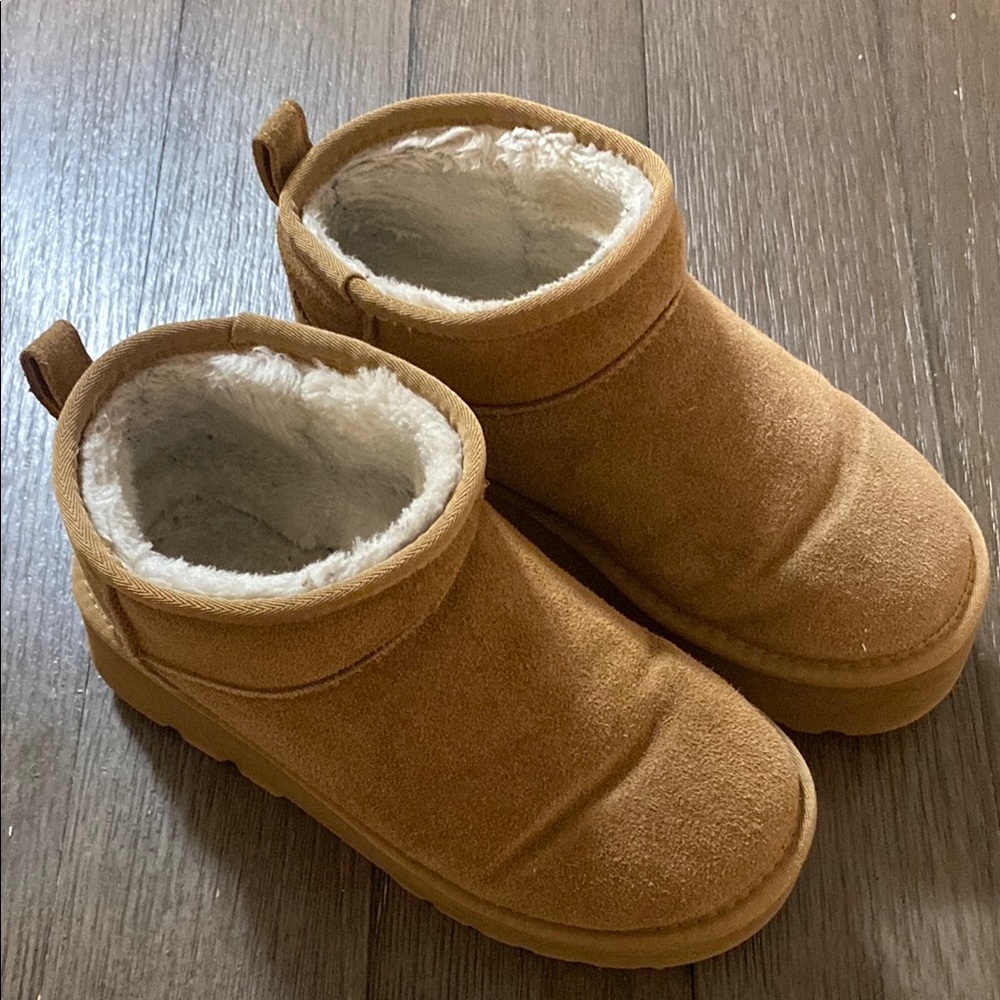 Cozy Tan Suede Boots